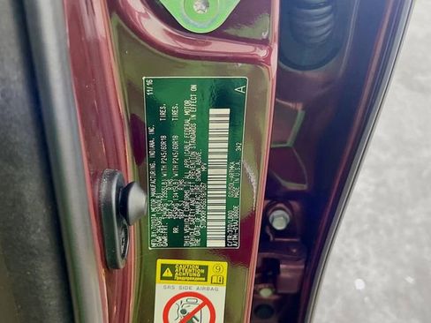 Used 2016 Toyota Highlander XLE FWD image 17