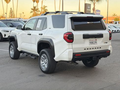 Used 2025 Toyota 4Runner SR5 image 6