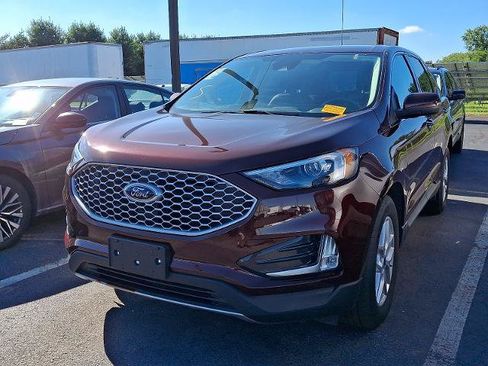 Certified 2024 Ford Edge SEL w/ Convenience Package AWD/4WD image 3