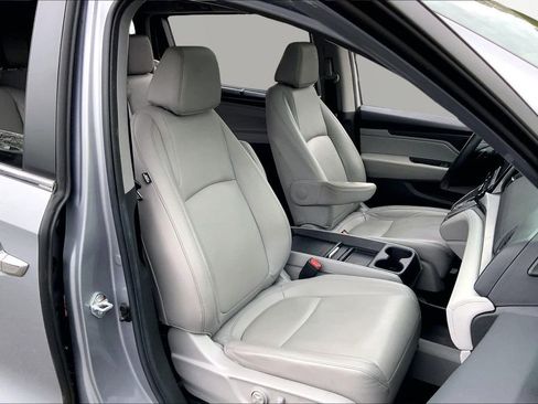 Used 2024 Honda Odyssey EX-L image 21