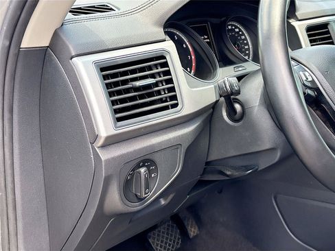 Used 2018 Volkswagen Atlas SE FWD image 10
