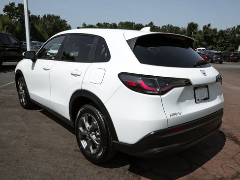 Used 2026 Honda HR-V LX image 4