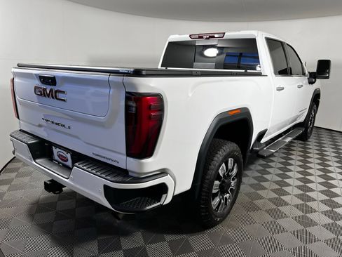 Used 2024 GMC Sierra 2500 Denali w/ Denali Reserve Package AWD/4WD image 5