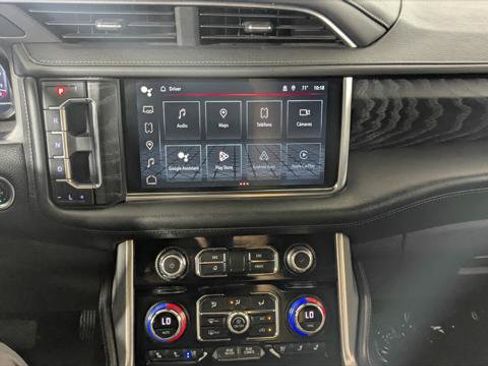 Used 2024 GMC Yukon XL Denali RWD image 30