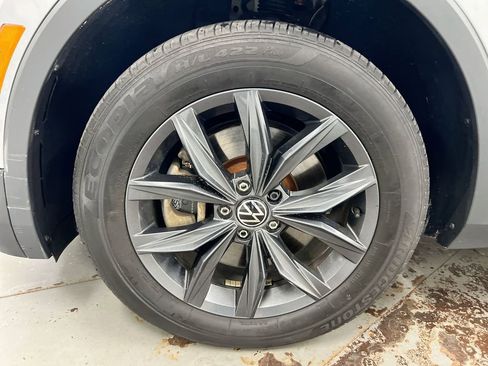 Used 2023 Volkswagen Tiguan SE image 26