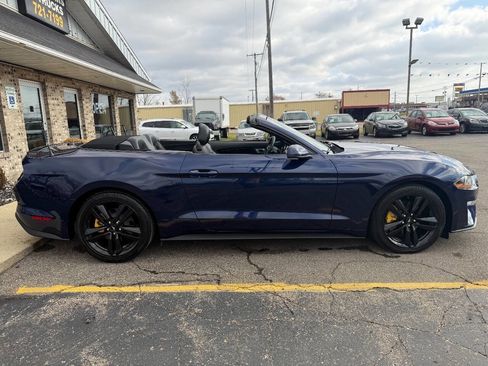 Used 2020 Ford Mustang Premium image 2