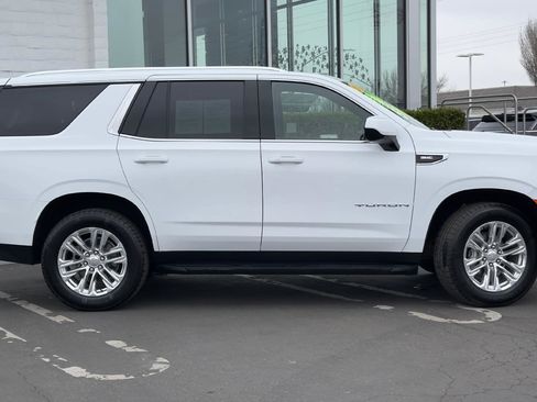 Used 2024 GMC Yukon SLE w/ Max Trailering Package image 4