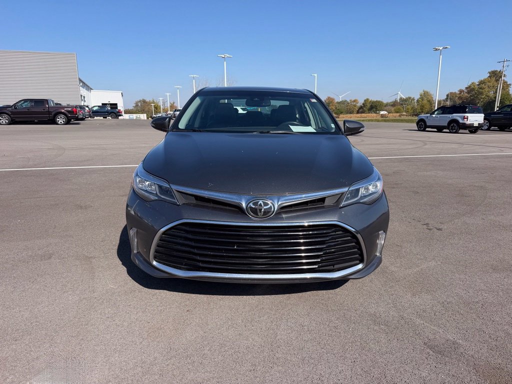 Used 2017 Toyota Avalon Touring FWD image 2
