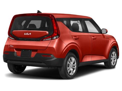 Used 2022 Kia Soul LX w/ Technology Package FWD image 2