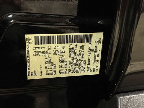 Used 2023 Nissan Rogue SV w/ SV Premium B Package image 14