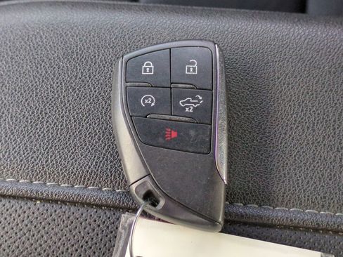 Used 2022 GMC Sierra 1500 SLT w/ SLT Convenience Package image 30