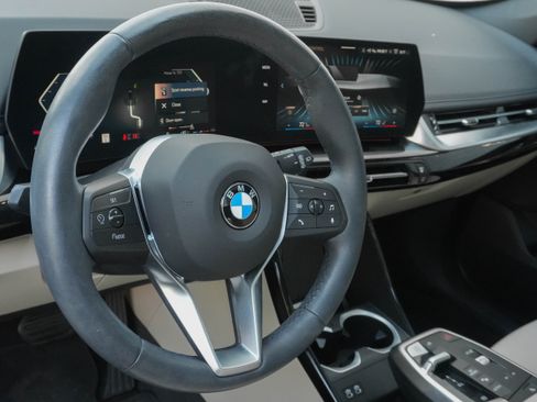 Used 2025 BMW X1 xDrive28i w/ Convenience Package AWD/4WD image 7