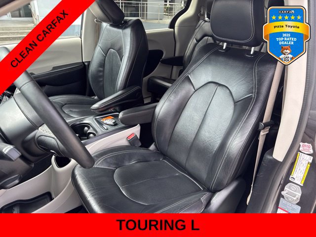 Used 2022 Chrysler Pacifica Touring-L FWD image 10