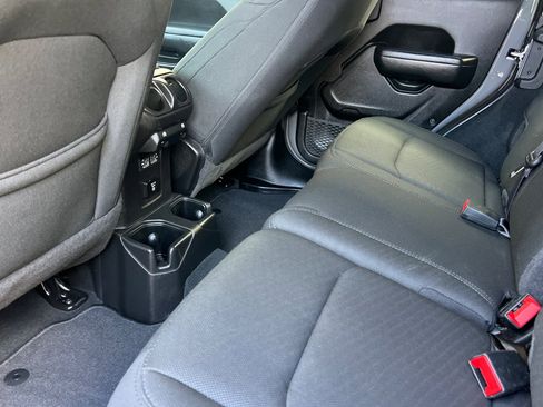 Used 2022 Jeep Wrangler Unlimited Sport w/ Sun And Sound Package image 12