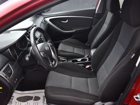Used 2015 Hyundai Elantra GT FWD image 9