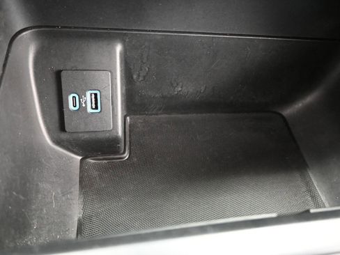 Used 2021 Ford F150 XLT w/ Equipment Group 302A High image 35