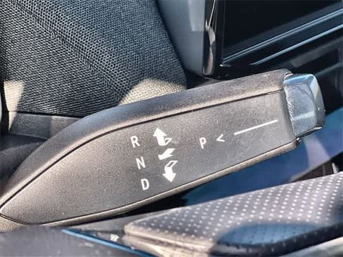 Certified 2024 Honda Prologue EX image 16