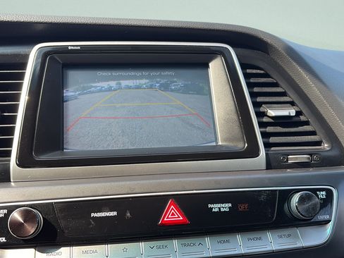 Used 2018 Hyundai Sonata SE w/ Cargo Package FWD image 21