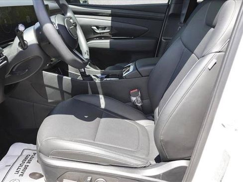 Used 2025 Hyundai Santa Cruz SEL AWD/4WD image 11