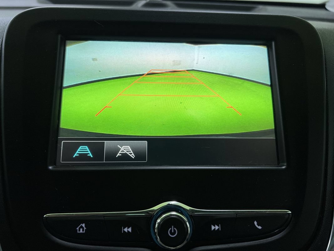 Used 2018 Chevrolet Equinox LS FWD image 21