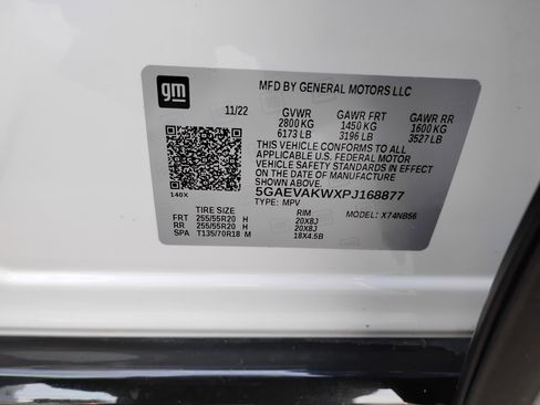 Used 2023 Buick Enclave Essence w/ Sport Touring Edition image 39