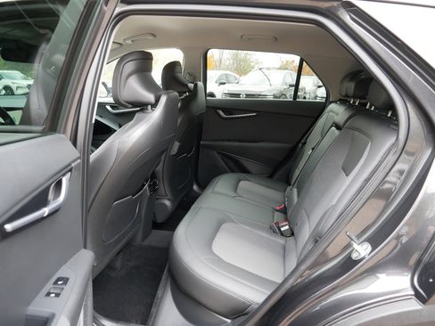 Certified 2023 Kia Niro EX w/ EX Cold Weather Package image 36