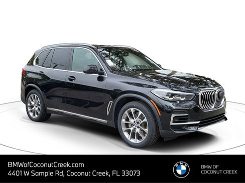 Certified 2023 BMW X5 xDrive40i w/ Premium Package AWD/4WD image 1