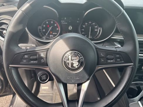 Used 2018 Alfa Romeo Stelvio Ti AWD/4WD image 24