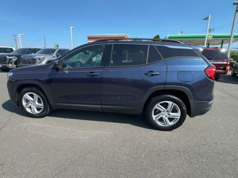 Used 2018 GMC Terrain SLE w/ Driver Convenience Package AWD/4WD image 5
