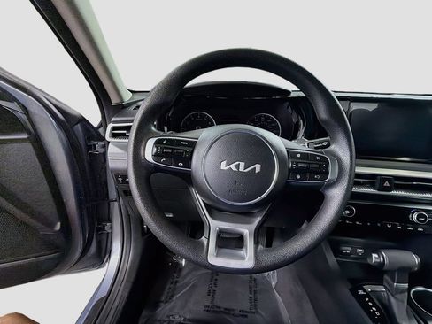 Used 2022 Kia K5 LX FWD image 13