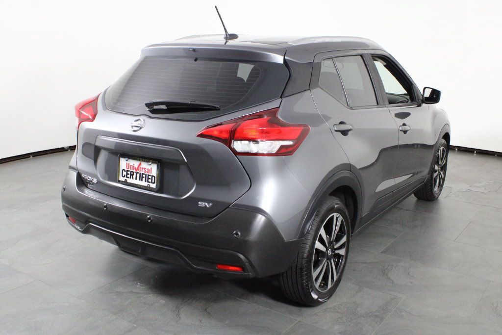 Certified 2020 Nissan Kicks SV FWD image 4