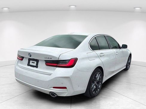 New 2025 BMW 330i Sedan w/ Convenience Package RWD image 4