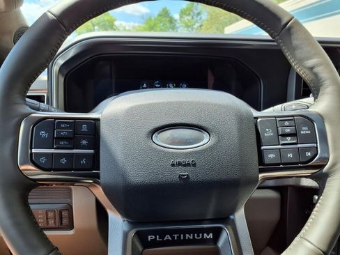 Used 2025 Ford F450 Platinum w/ Platinum Plus Package image 26