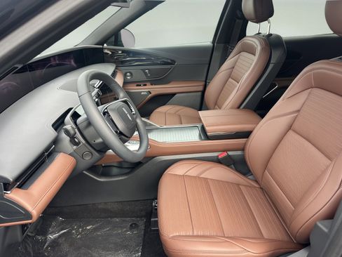 New 2026 Lincoln Nautilus Reserve image 9