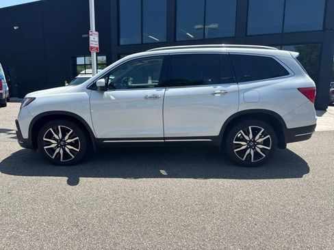Used 2022 Honda Pilot Touring image 3