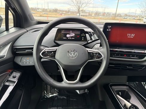 Used 2023 Volkswagen ID.4 Pro S Plus image 15