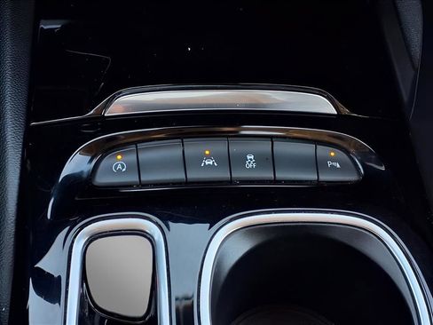 Used 2023 Buick Envision Essence w/ Sport Touring Package image 21