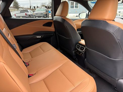 Used 2025 Lexus RX 350 AWD image 23