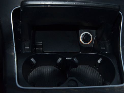 Used 2016 Mercedes-Benz C 300 Sedan w/ Premium 1 Package image 28