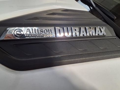 Used 2025 Chevrolet Silverado 2500 LT AWD/4WD image 5