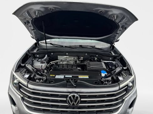Used 2024 Volkswagen Atlas SE w/ Black Wheel Package AWD/4WD image 24