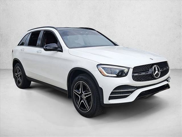 Used 2021 Mercedes-Benz GLC 300 image 3