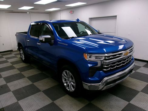Used 2024 Chevrolet Silverado 1500 LTZ AWD/4WD image 15