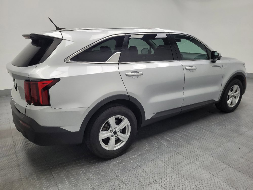 Used 2022 Kia Sorento LX FWD image 10