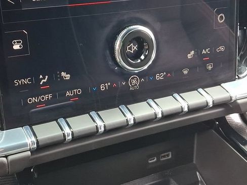 Used 2025 GMC Yukon Elevation w/ LPO, Floor Liner Package AWD/4WD image 14