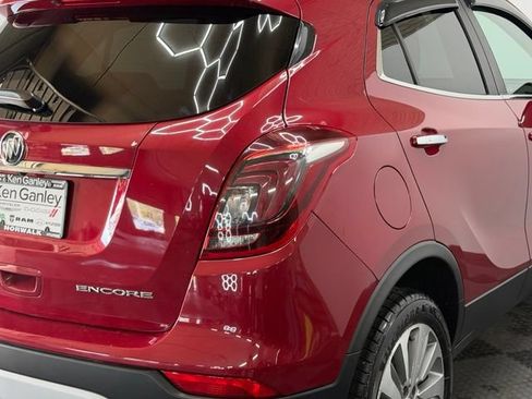 Used 2020 Buick Encore Preferred FWD image 12
