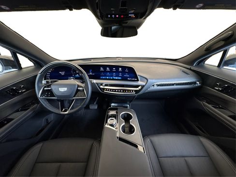 New 2026 Cadillac Lyriq Sport AWD/4WD image 22