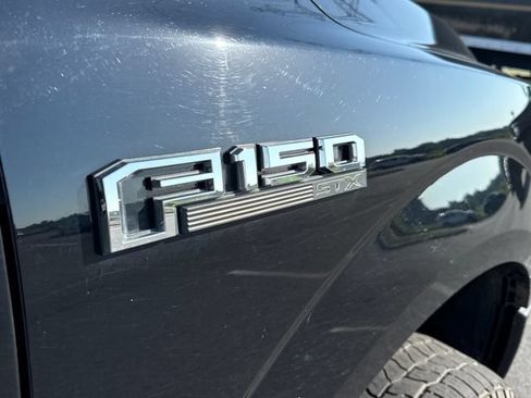 Used 2018 Ford F150 XL w/ Equipment Group 101A Mid AWD/4WD image 16
