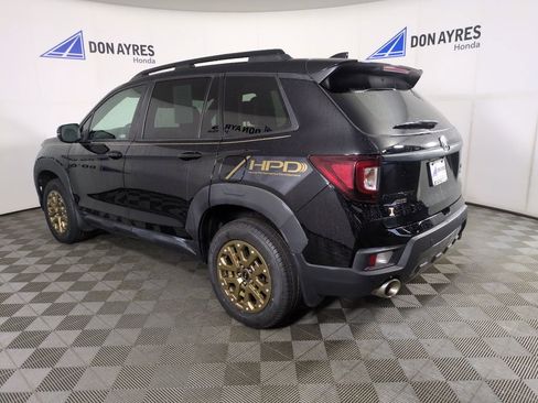 Certified 2022 Honda Passport TrailSport image 4