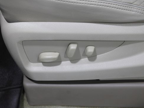 Used 2017 GMC Yukon XL Denali w/ Open Road Package image 6